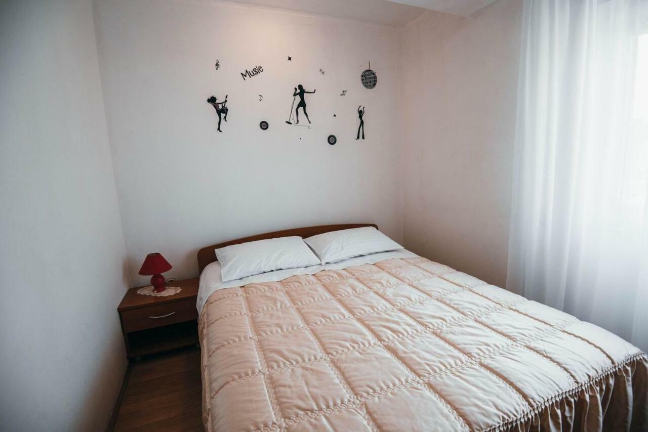 Apartmani Tamaris Vodice Bagian luar foto