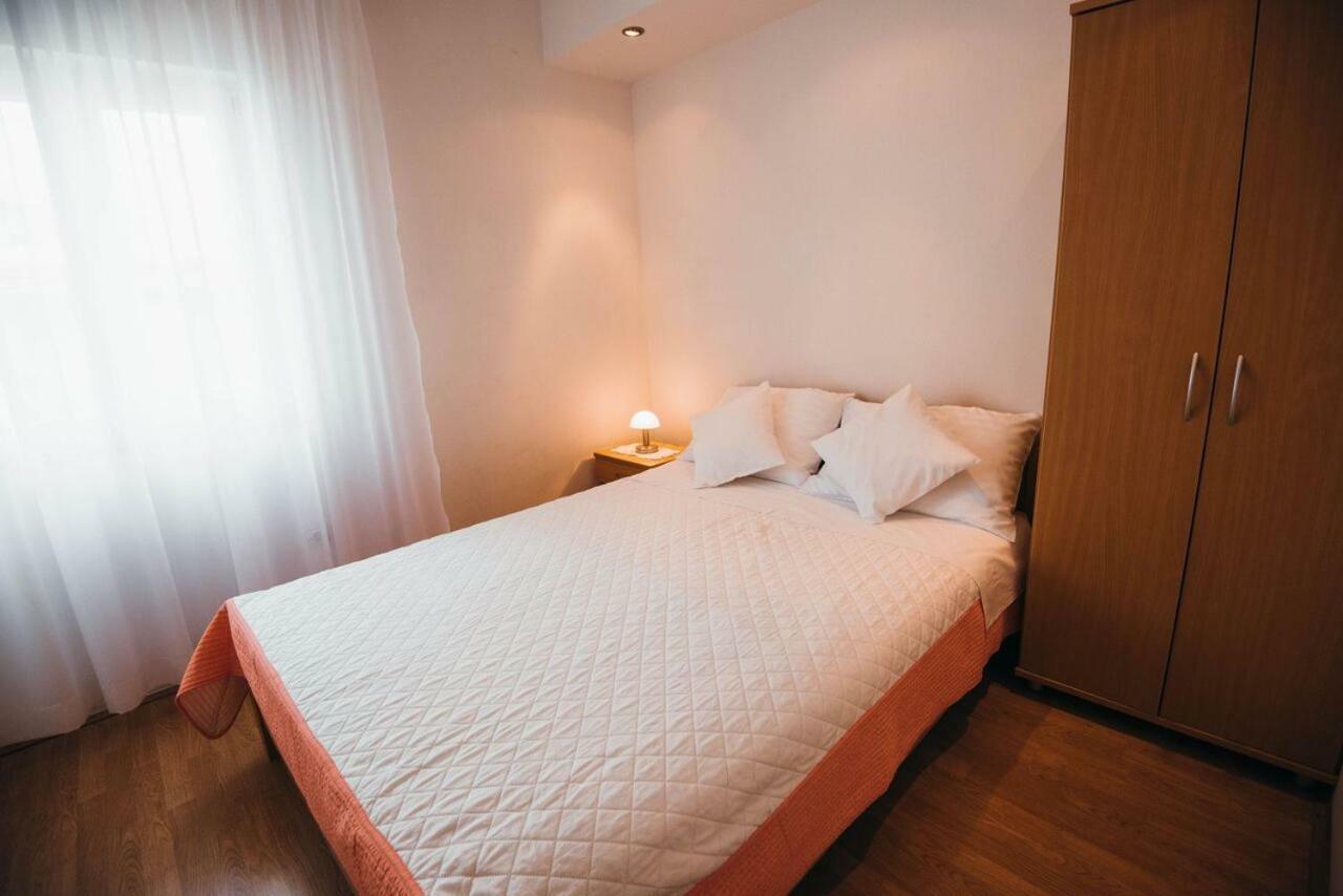 Apartmani Tamaris Vodice Bagian luar foto