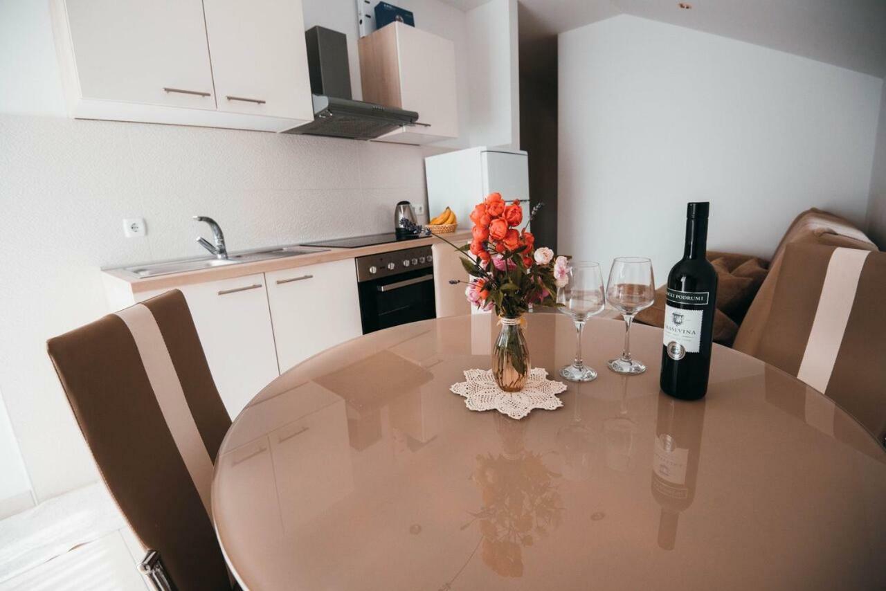 Apartmani Tamaris Vodice Bagian luar foto