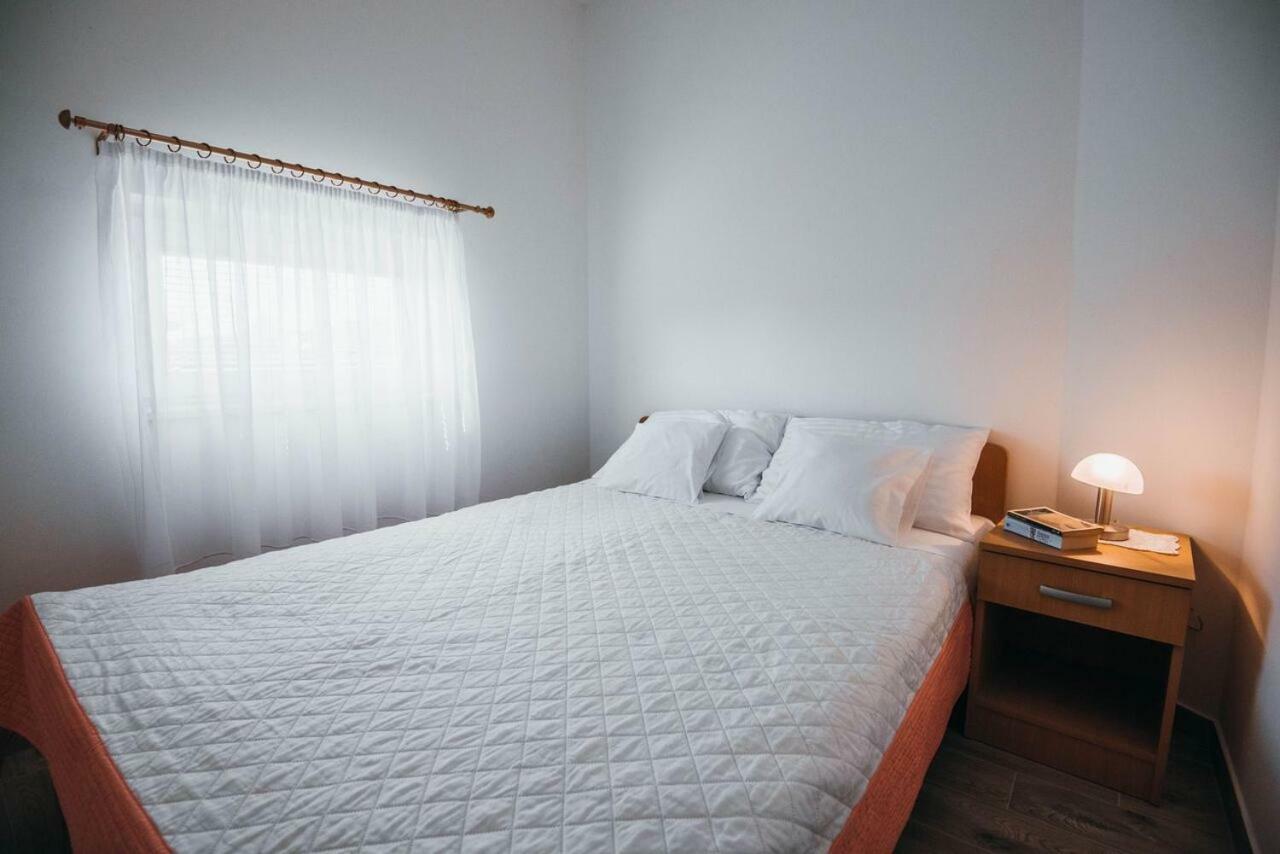 Apartmani Tamaris Vodice Bagian luar foto