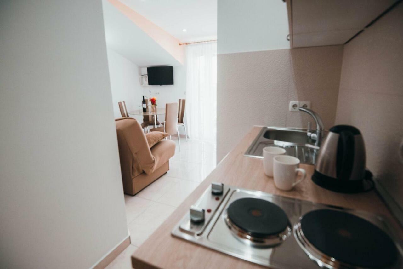 Apartmani Tamaris Vodice Bagian luar foto