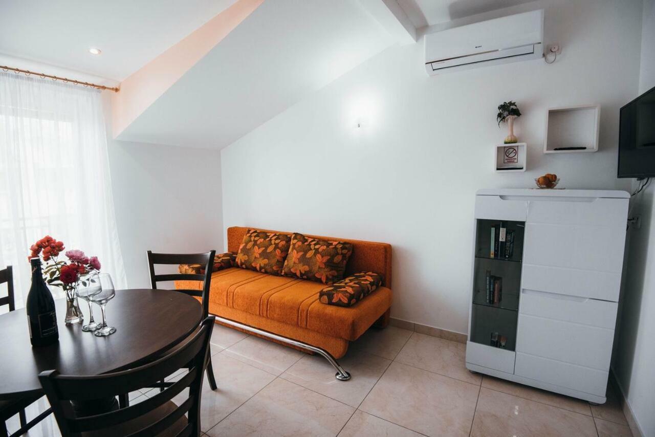Apartmani Tamaris Vodice Bagian luar foto